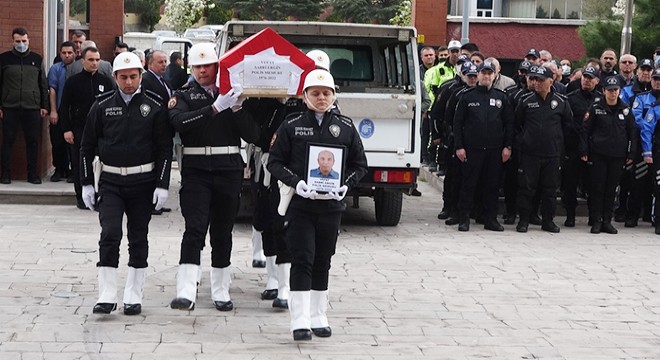 Kalp krizinden yaşamını yitiren polis için tören
