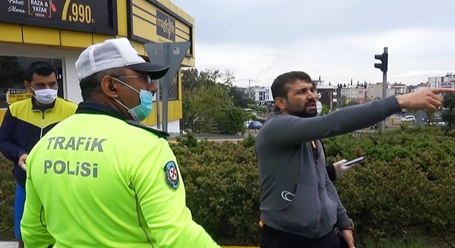 Kamera kaydına rağmen kırmızı ışıkta geçtiğini kabul etmedi