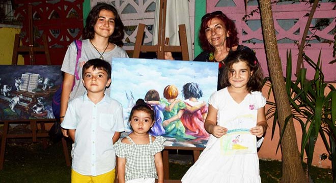 Kampta sanat öğrendiler