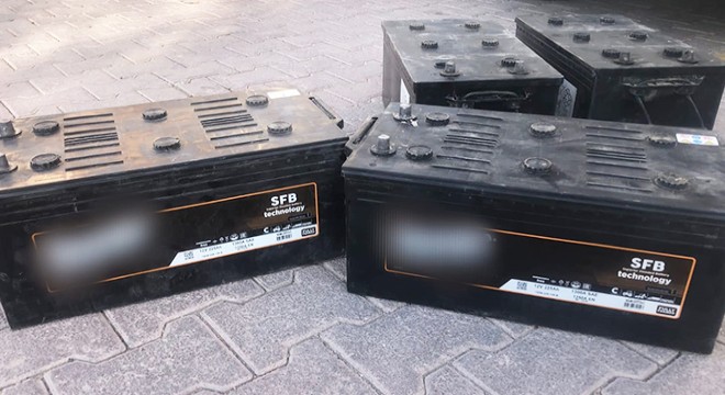 Kamyondan akü çaldı, yakalandı