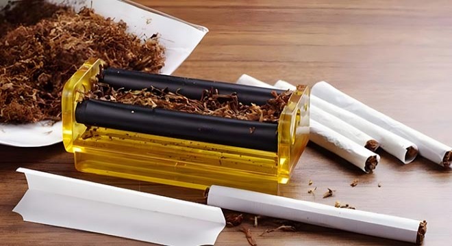 Kamyonet kasasında 500 bin kaçak makaron ele geçirildi