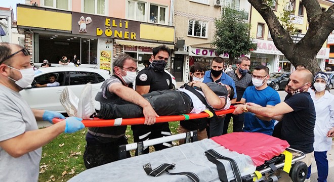 Kamyonetin çarptığı yaya yaralandı