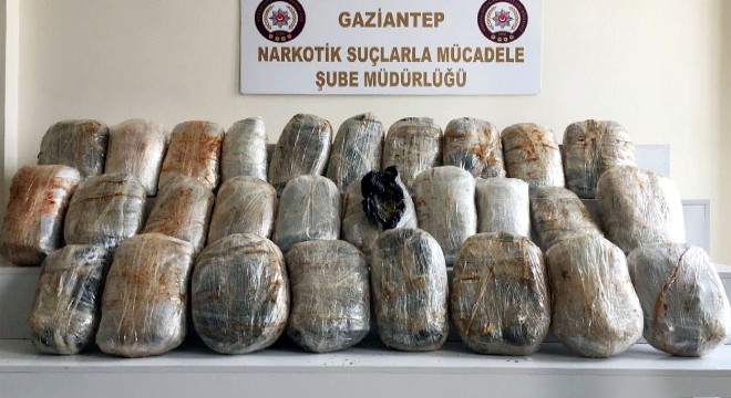 Kamyonette 55 kilo esrar ele geçti