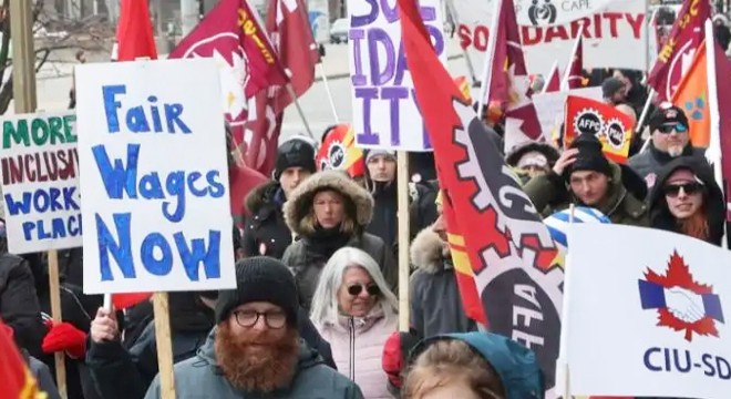 Kanada da 155 bin kamu görevlisi grevde