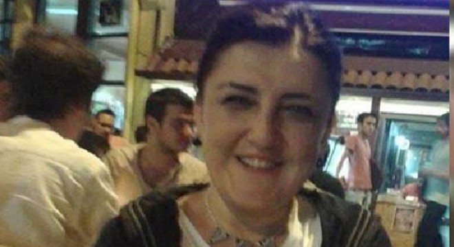 Kansere yenik düşen Yelda öğretmeni öğrencileri uğurladı