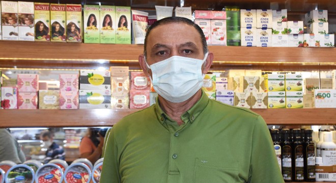 Kapalı poşete giren baharata hile karışıyor