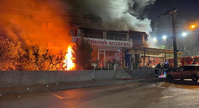 Kapalı restoranda patlama meydana geldi