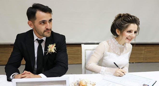 Karabük'te 4 çift, Sevgililer Günü'nde evlendi