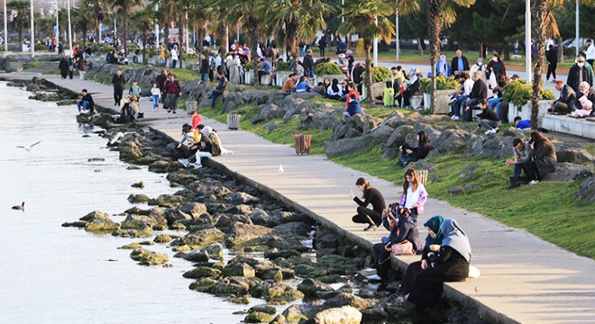 Karadeniz'de hava sıcaklığı 23 dereceyi gördü