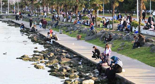 Karadeniz de hava sıcaklığı 23 dereceyi gördü