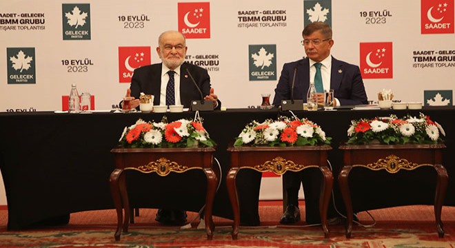 Karamollaoğlu ve Davutoğlu ndan yerel seçimlerde  iş birliği  açıklaması