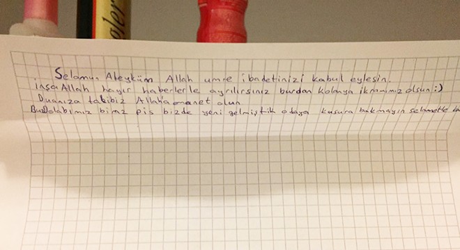 Karantina yurduna gelecek olanlara bir öğrenci kolonya ve not bıraktı