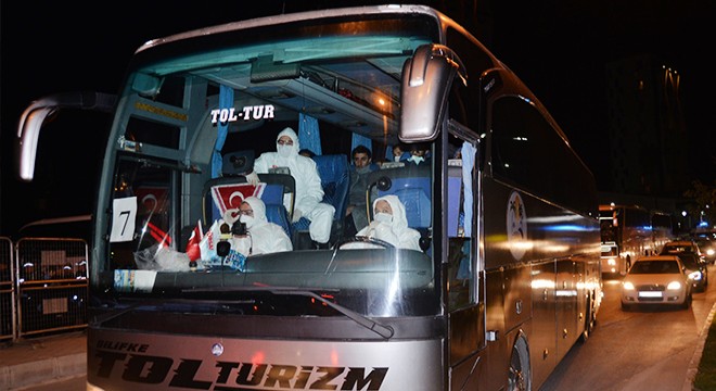 Karantina süresi dolan öğrenciler memleketlerine gönderiliyor