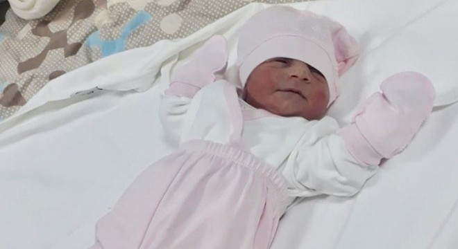 Karantinada doğan Azra Bebek de tahliye oldu
