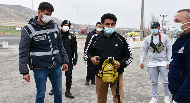 Karantinayı ihlal eden baba- oğul, para cezası kesilip, yurda yerleştirildi