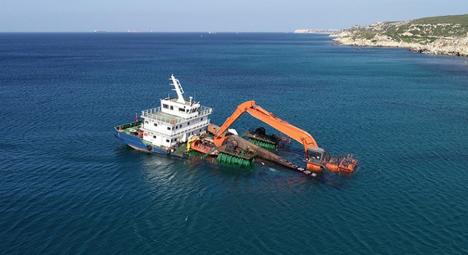 Karaya oturan liman tarama gemisi kurtarıldı