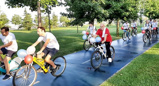 Karbon salımına karşı pedal çevirdiler