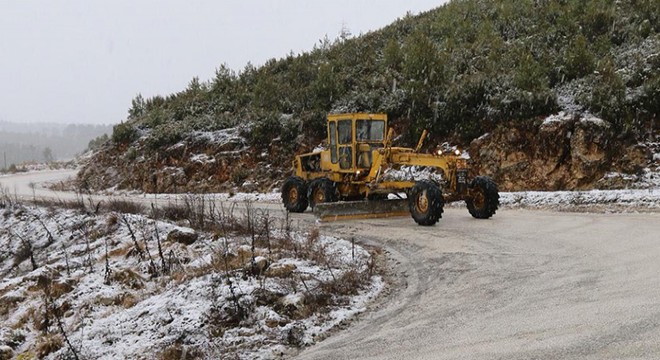 Kardan kapanan yollar açıldı