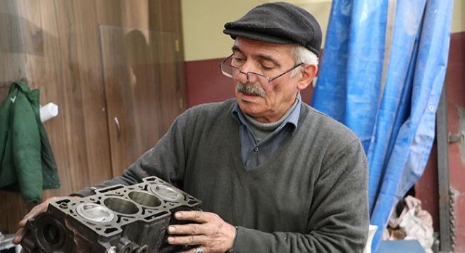Kare pistonlu araç motoru tasarladı