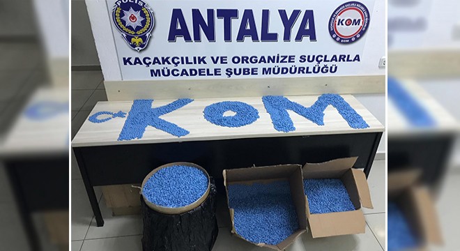 Kargoyla ve internetten cinsel içerikli ürün satanlara operasyon