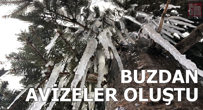 Kars’ta buzdan 'avizeler' oluştu