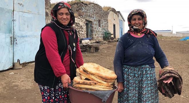 Kars'ta köylerde kış hazırlığı