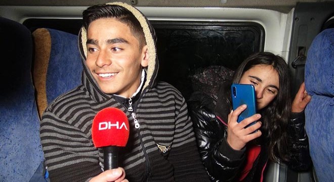 Kars’ta tipide mahsur kalan öğrenciler kurtarıldı