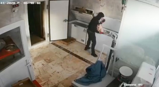Kartal'daki et hırsızları kamerada