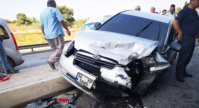 Kartal da zincirleme trafik kazası: 3 yaralı