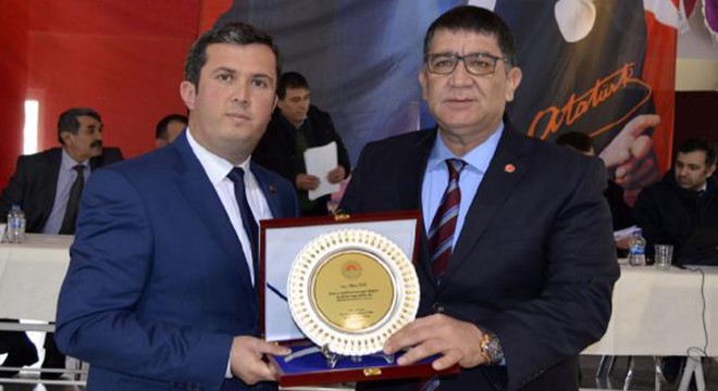 Kaş esnafı Çalışkan'la devam dedi