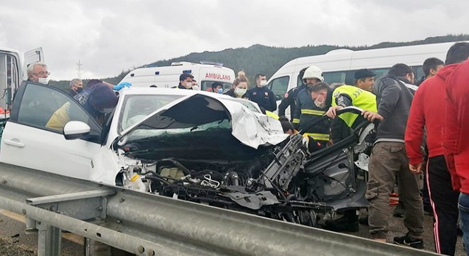 Kaş'ta trafik kazası: 1 ölü, 2 yaralı