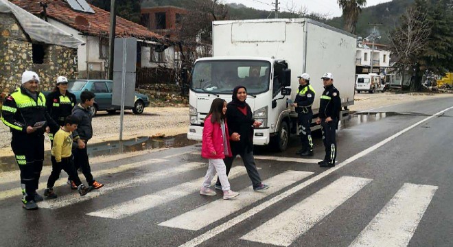 Kaş ta  Öncelik Yayanın  uygulaması