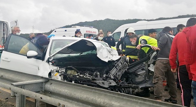 Kaş ta trafik kazası: 1 ölü, 2 yaralı