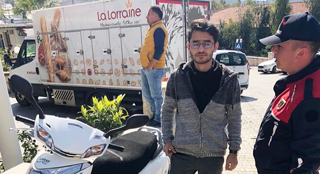 Kasksız motosiklet sürücülerine geçit yok
