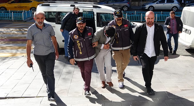 Katil zanlısını olay yerinde düşürdüğü 'ödeme emri' ele verdi
