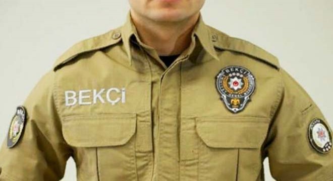 Kavga eden grubu bekçiler güçlükle ayırdı