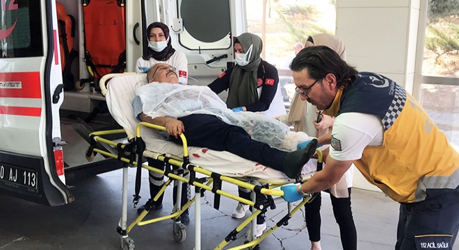 Kavgada birbirlerini bıçak ve silahla yaraladılar