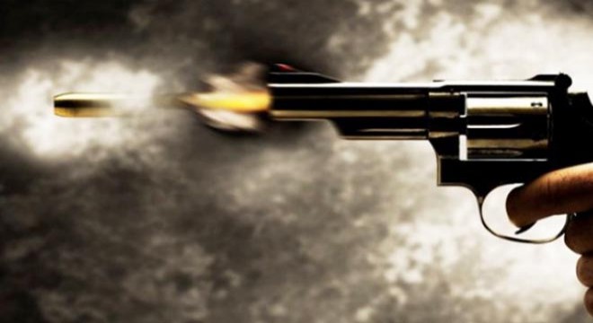 Kavgada çenesinin altından tabancayla vurulup öldürüldü