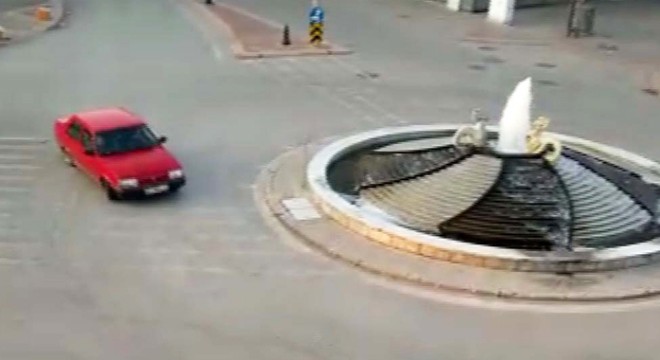 Kavşakta drift yapan sürücüye 6 bin 100 lira ceza