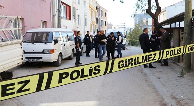 Kayınpederini öldürdü, eşiyle birlikte 4 kişiyi de yaraladı