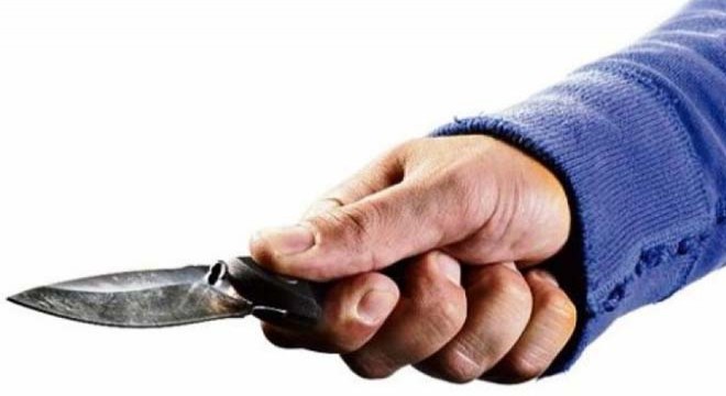 Kayınvalide, kızını ve kendisini yaralayan damadını bıçakladı