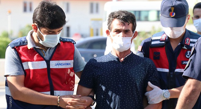 Kayınvalidesini öldürüp, 2 çocuğu yaraladı