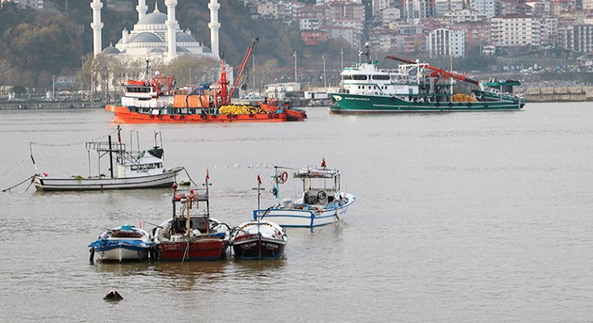 Kayıp balıkçıyı arama çalışmalarında 3'üncü gün