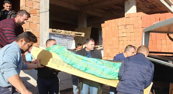Kayıp olarak aranırken, inşaatta cesedi bulundu