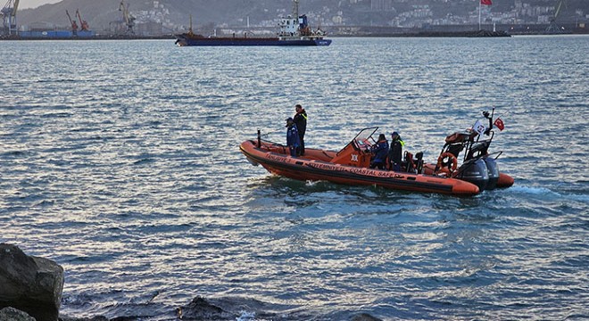 Kayıp denizcileri arama çalışmaları 4 üncü gününde