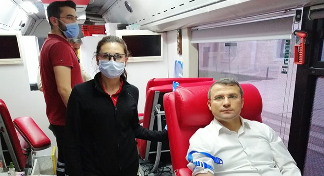 Kaymakam Çimşit, kan bağışında bulundu