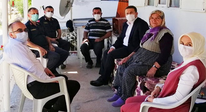 Kaymakam Çimşit'ten şehit ailesine taziye ziyareti