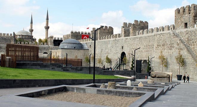 Kayseri Kalesi'ni 1 ayda 750 bin kişi ziyaret etti
