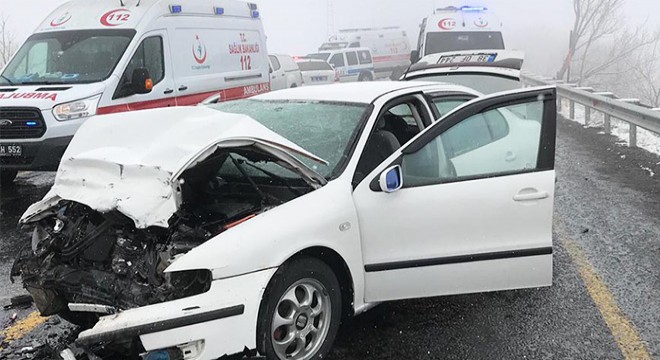 Kayseri'de zincirleme kaza: 7 yaralı