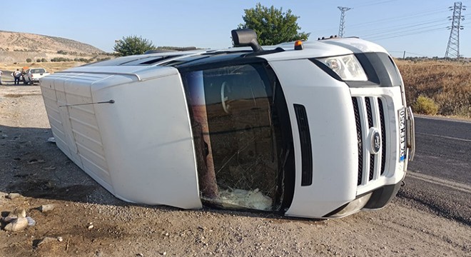 Kaza yapan göçmenler, kaçmak isterken yakalandı